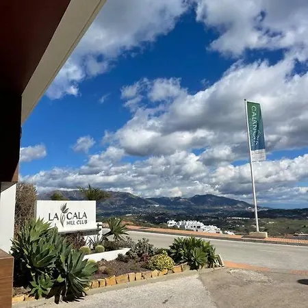 Golf, Sea And Mountain Views Apartment La Cala De Mijas