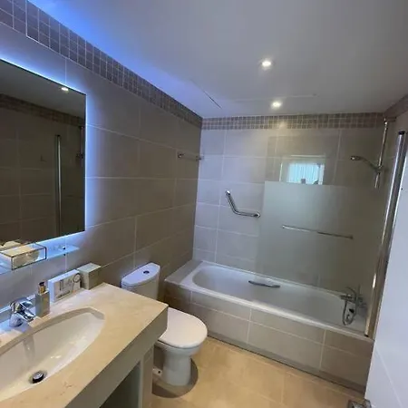 Golf, Sea And Mountain Views Apartment *