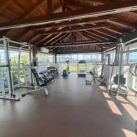 Golf, Sea And Mountain Views Appartement